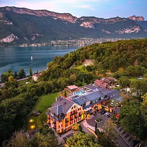 Les Tresoms And 4*, Annecy France